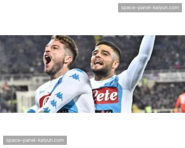 争议中获胜：复盘那不勒斯2-1战胜佛罗伦萨比赛中的三次关键VAR介入